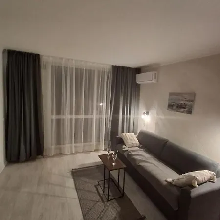 Yana Sanny Apartament *