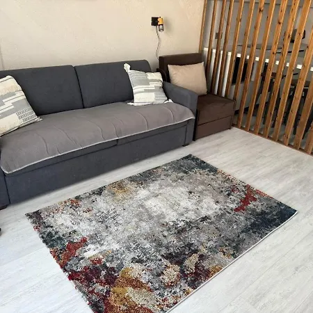 Апартамент Yana Sanny *